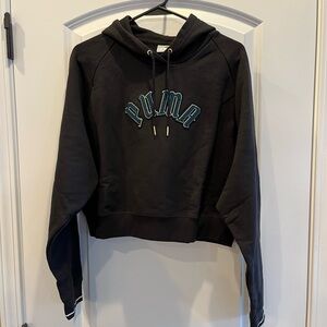 Puma Women's Black Hoodie Sweater with Green Raised Emblem Size XL NEW
